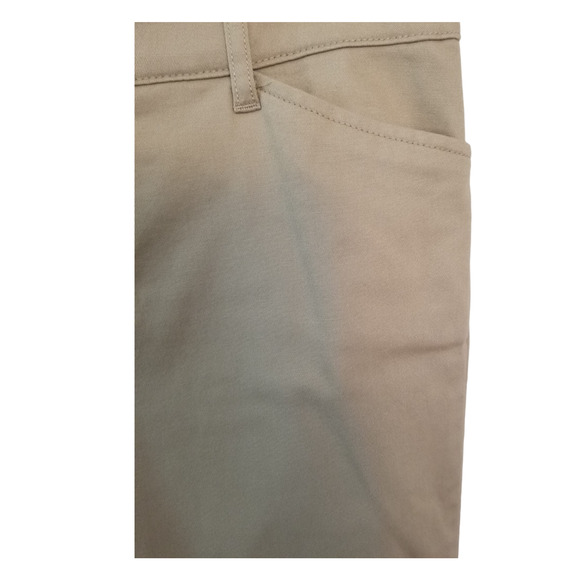 St. John's Bay Petite Capri Bermuda Women's Shorts Size‎ 8P Inseam 17 in - Picture 5 of 10